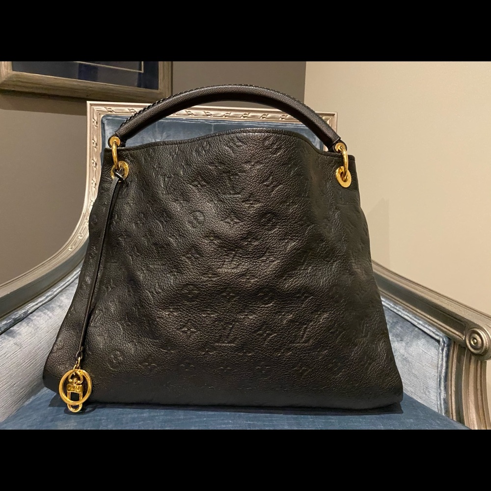 Louis Vuitton Artsy MM Monogram Empreinte Leather